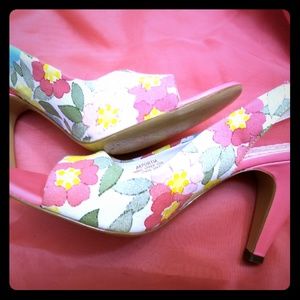 Ann Klein Floral open toe heels